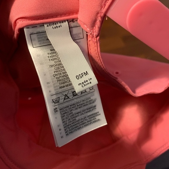 NWOT Adidas Cap - Picture 3 of 3